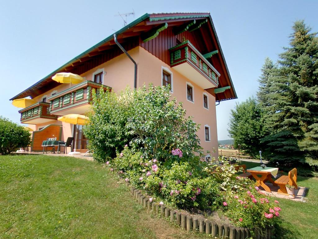 Ferienwohnung Cornelia Bad Birnbach Luaran gambar